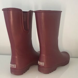 Sperry Topsider Women’s Rainboots Maroon (size 8)